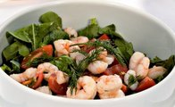 Karidesli roka salatası