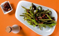 Fasulye ve ceviz salatası