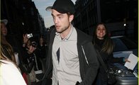 Genç kızların sevgilisi Robert Pattinson 26'ıncı yaşını kutladı!