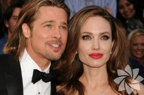 Jolie, Brad Pitt’e helikopter aldı.