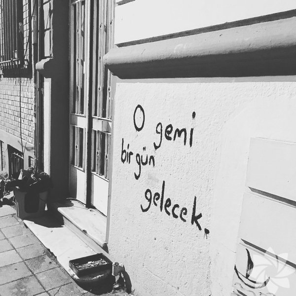 Poyraz Karayel duvar yazıları 8 HTHayat